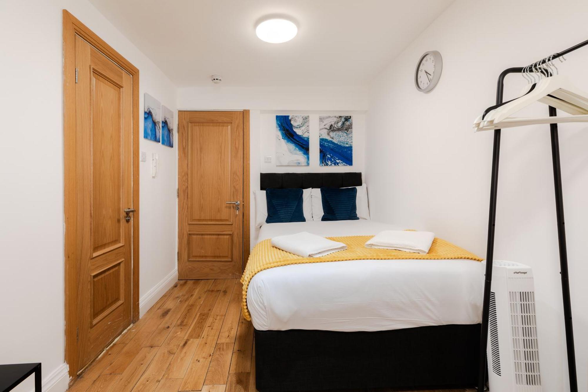 Apartment Hyde Park Budget Studios! *