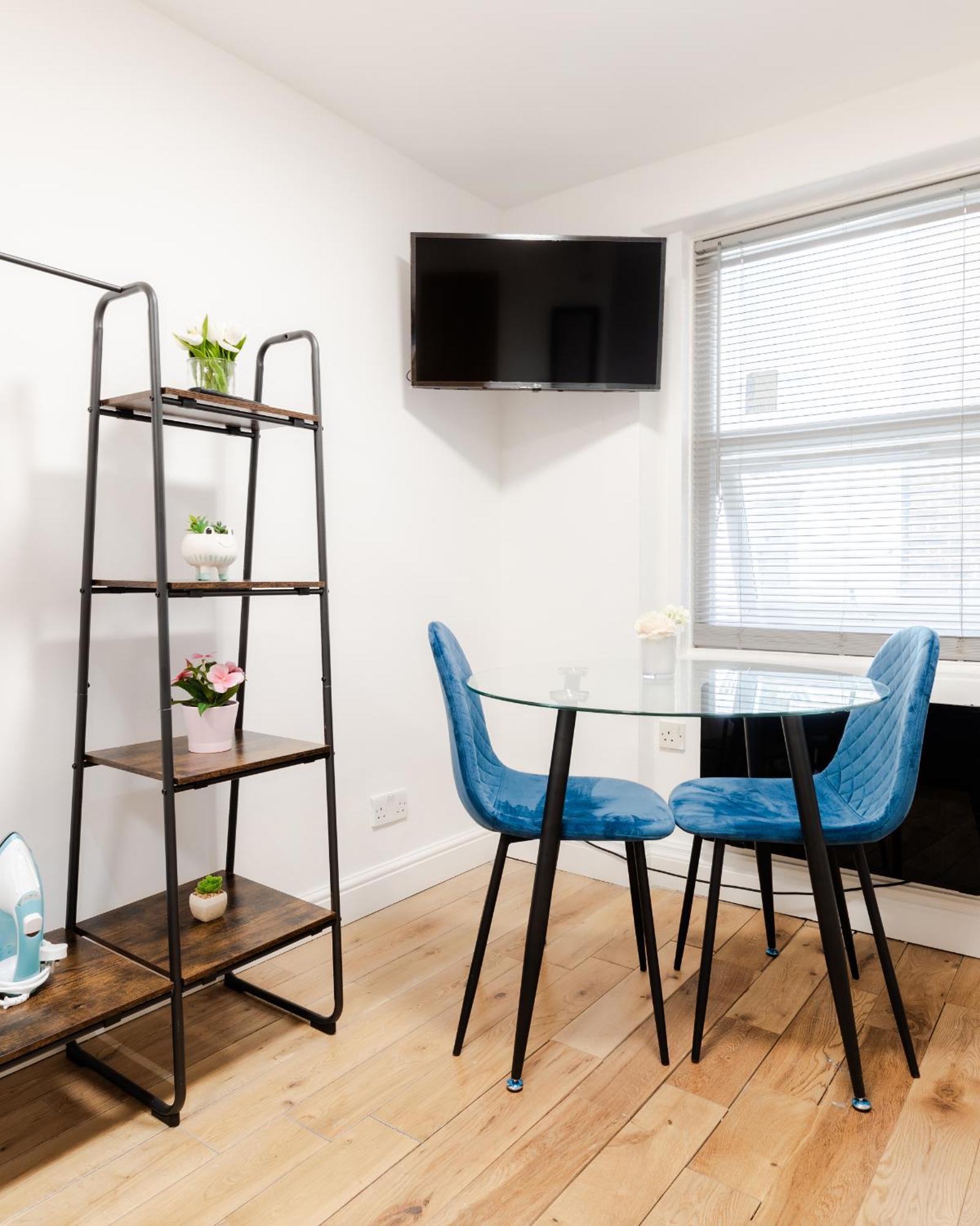 Hyde Park Budget Studios! Apartment London