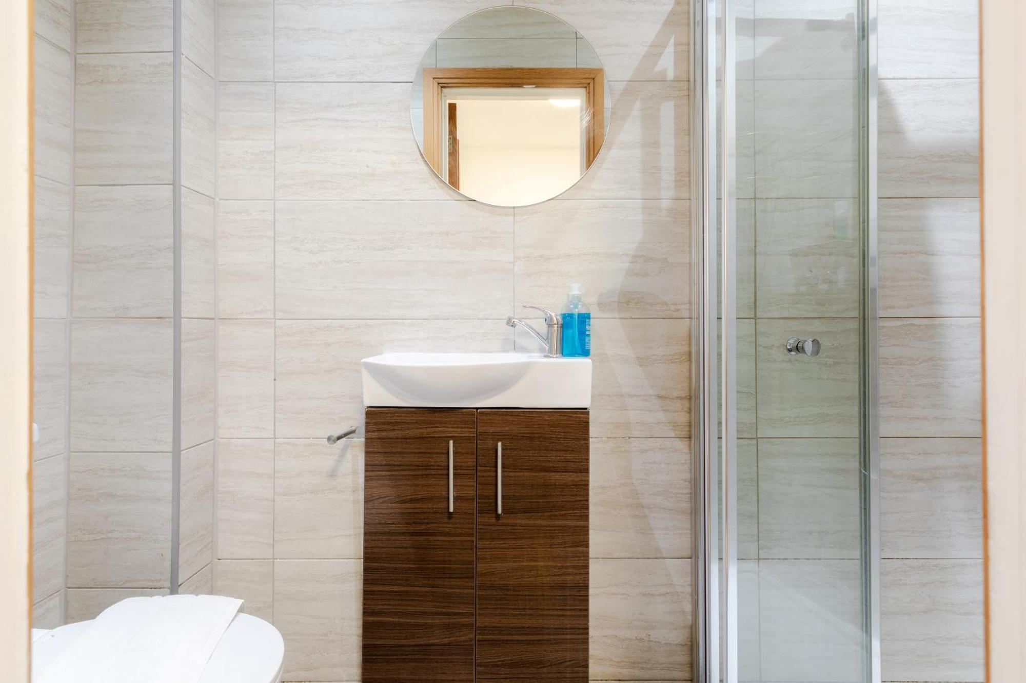 Hyde Park Budget Studios! Apartment London