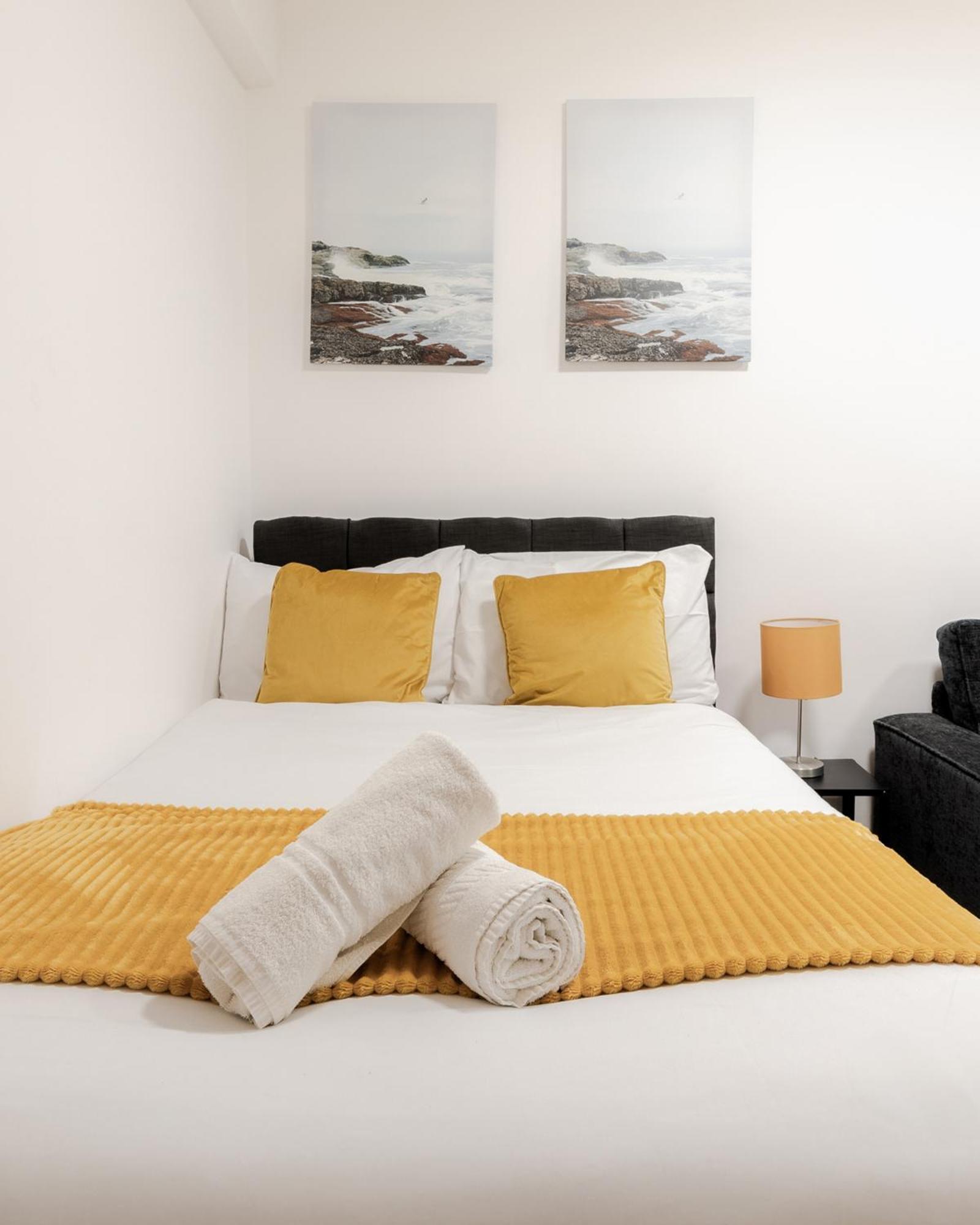 Hyde Park Budget Studios! Apartment