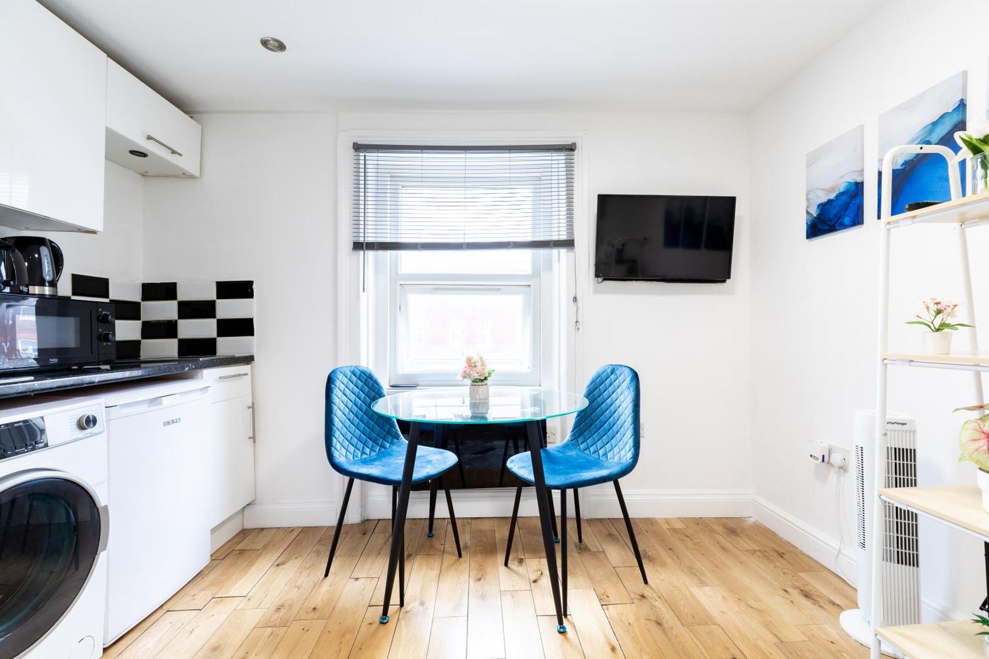 Hyde Park Budget Studios!